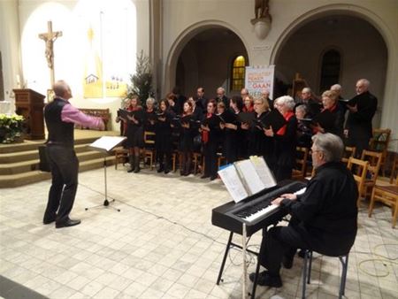 Koor zorgt voor de kerstsfeer