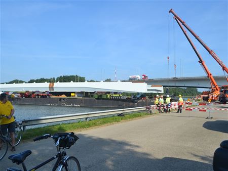 Kranen zijn in volle actie