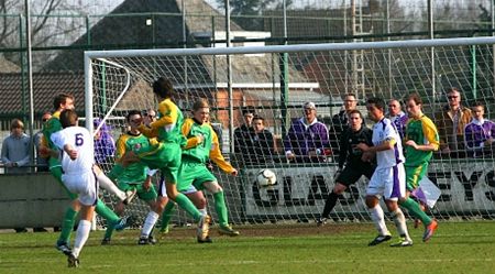 KVV stelt Eisdens feest uit