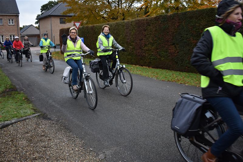 KWB-ers met zijn allen op de fiets - Internetgazet Heusden-Zolder