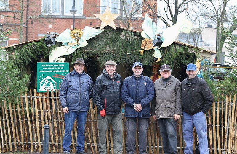 KWB heeft Heusdense kerststal ingericht