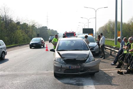 Lange file door botsing op E 314