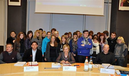 Leerlingen maken verslag van gemeenteraad