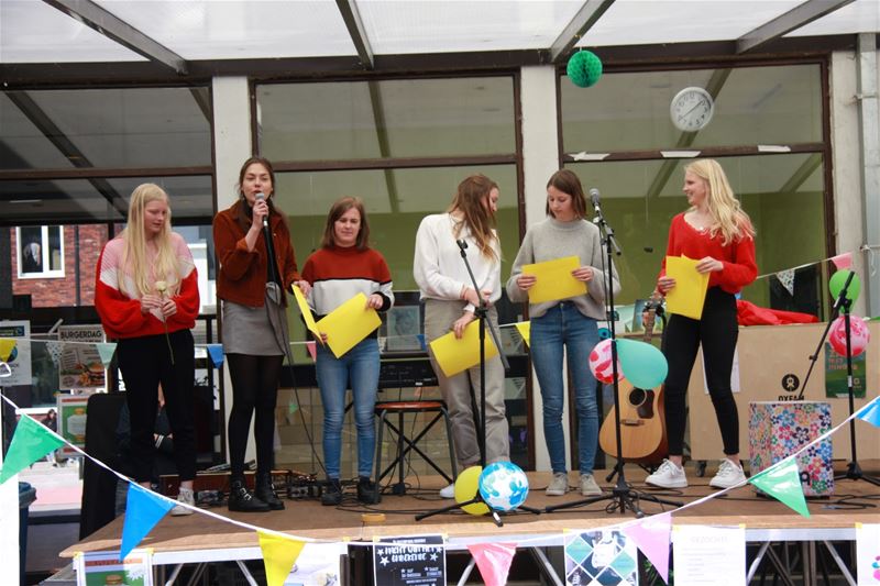 Leerlingenraad in de bres voor goede doelen