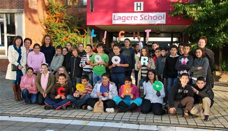 Licht van De Luchtballon schijnt in Congo