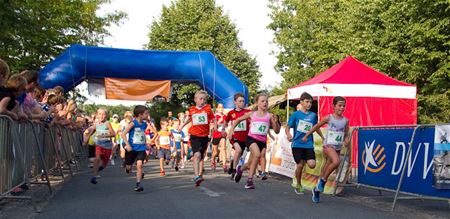 Lopers maken zich op voor Midzomerjogging