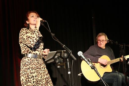 Luisteren naar kleinkunst, swingen op klassiekers