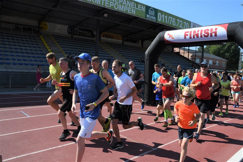 Meer dan 200 deelnemers voor hete Bosloop