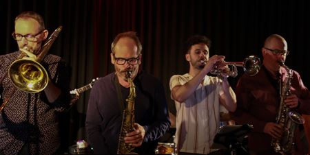 MJO in een stomende funky bui