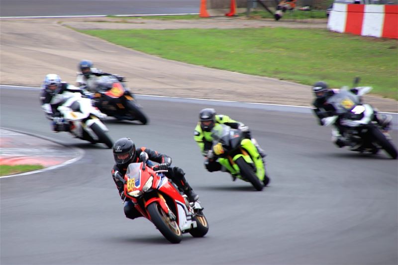 Motoren nemen circuit in