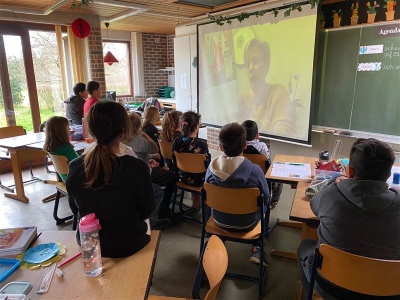 Niet live voorlezen? Dan maar digitaal