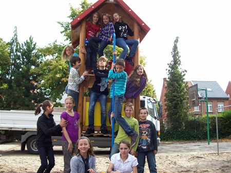 Nieuwe speeltuigen voor Springplank