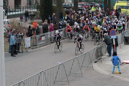 Nieuwelingen koersen in Eversel