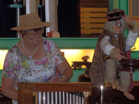 OKRA strekte ook de beentjes