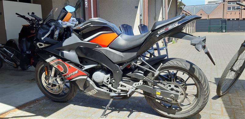 Opgefokte brommer in beslag genomen