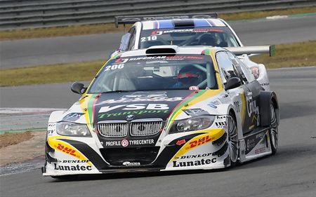 Oranje neemt circuit in