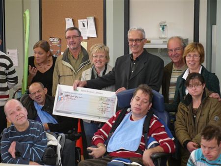 Parochie Berkenbos steunt Huize Berkenbos