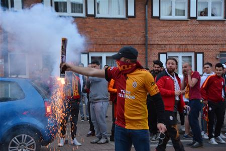 Politie waarschuwt Turkse voetbalsupporters