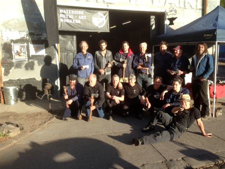 Raf Nulens en co demonstreren in Australië