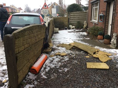 Ravage in voortuin na botsing