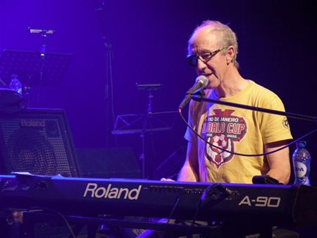 Raymond en sterke band schitteren