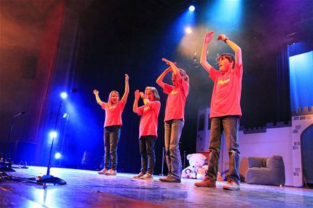 Repeteren voor musical Firolien