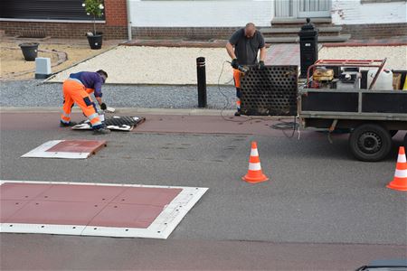 Rijbaankussens nog maar eens hersteld