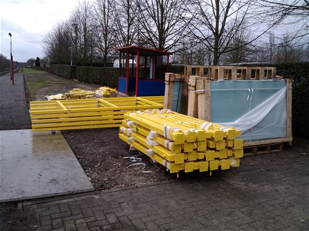 Schuilhuisjes in de maak