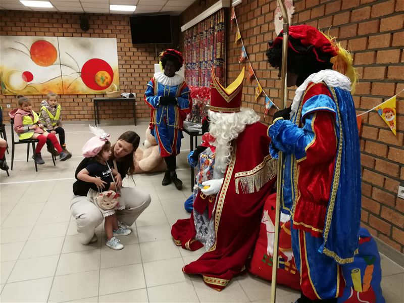 Sint bezocht de kinderen bij VHZ in Zolder