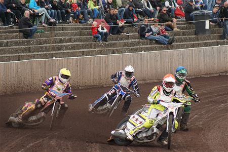 Spanning troef tijdens speedway kampioenschap