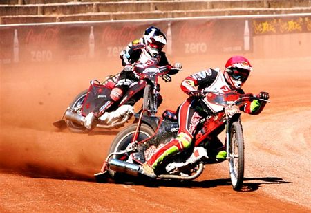 Speedwaymachines razen over Helzold