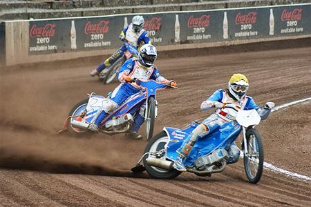 Speedwayseizoen opent op nieuw gravel