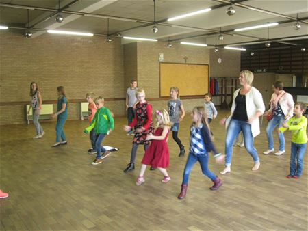 Stoeien in KWB-speelstraat