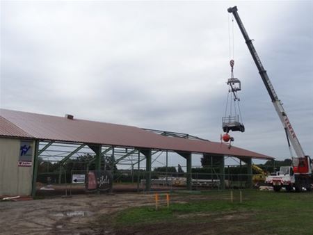 Uitbreiding tennishal op schema