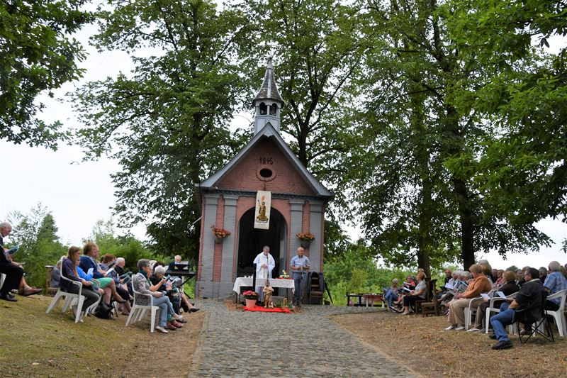 Vanavond openluchtmis aan Sint-Janskapel