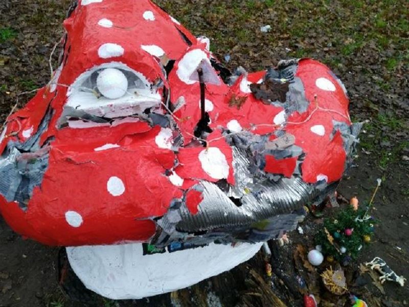 Vandaal vernielt kabouterhuis in Mangelbeekvallei