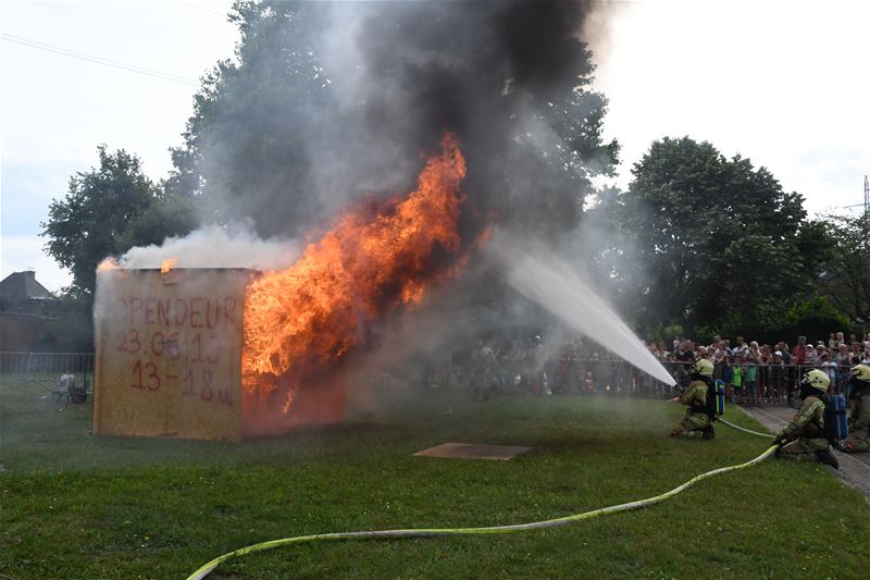 Veel volk op opendeur brandweer