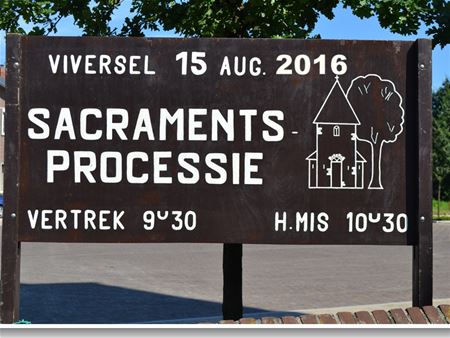 Viversel maakt zich klaar voor Sacramentsprocessie