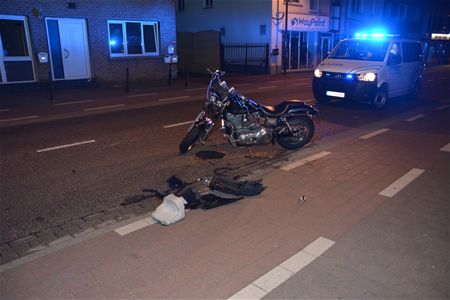 Vluchtmisdrijf na frontale botsing