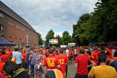 Voetbal op groot scherm tijdens EK