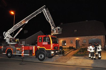 Vogelnest zorgt voor schouwbrand