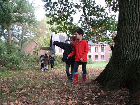 Volop ravotten tijdens de Week van het Bos