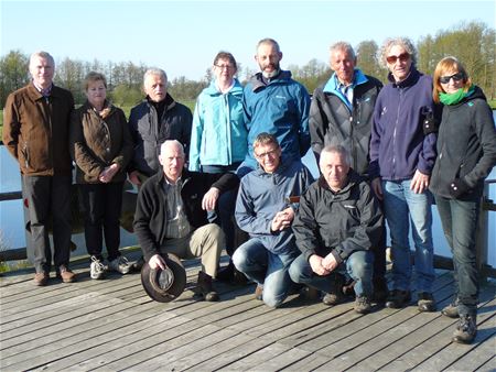 Wandelmeters en -peters zelf op wandel