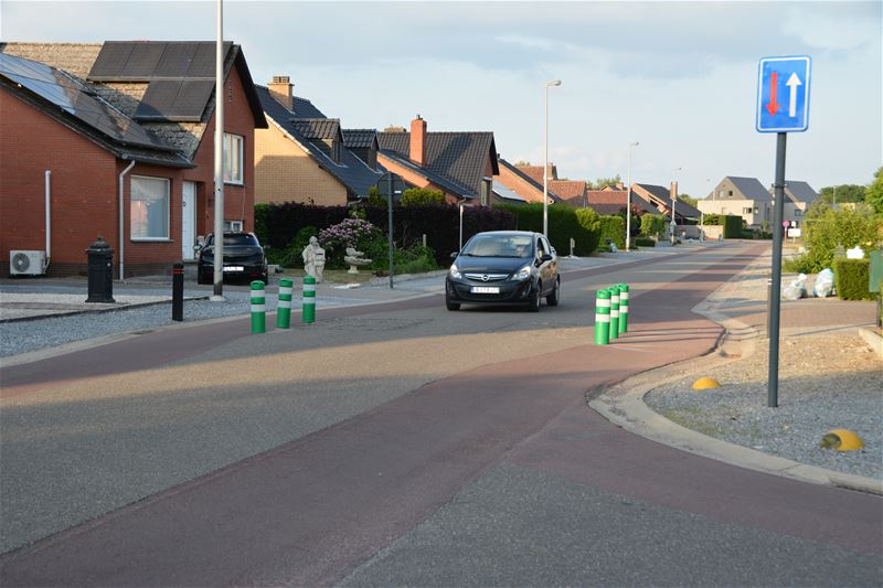 Wegversmallingen moeten snelheid afremmen