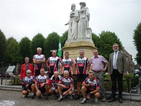 Wielertoeristen van Eversel naar Maaseik