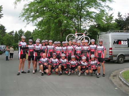 Wielertoeristen vertrokken naar Duitsland