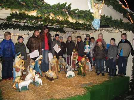 Zolderse kerststal is ingewijd