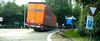 vrachtwagen-verliest-oplegger