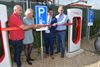 industrieweg-heeft-groot-tesla-oplaadstation