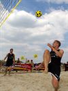 ulli-hulsmans-op-weg-naar-wk-foot-volley